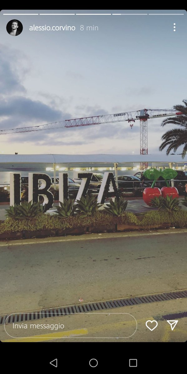 _amanim_8's tweet photo. E anche i #corvinia ad Ibiza, qualche giorno di anticipo e avrebbero incontrato qualcuno e chissà 😩👀
#nicotelli https://t.co/5OOpiCAaVF