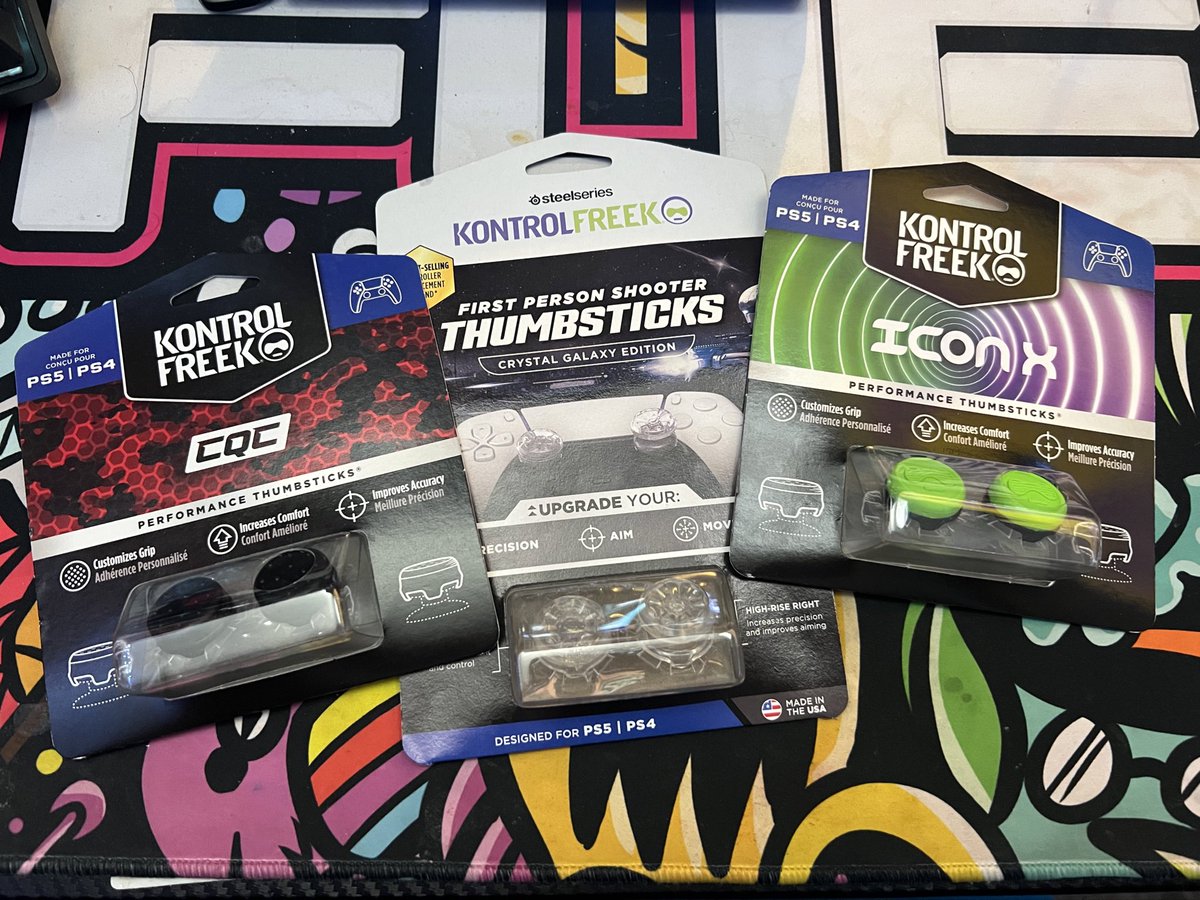 🚨GIVEAWAY🎮GIVEAWAY🚨

3 <a href="/KontrolFreek/">KontrolFreek</a> thumb sticks 

3 winners

Just 

Like &amp; RT 
( Drawing winners 15th )