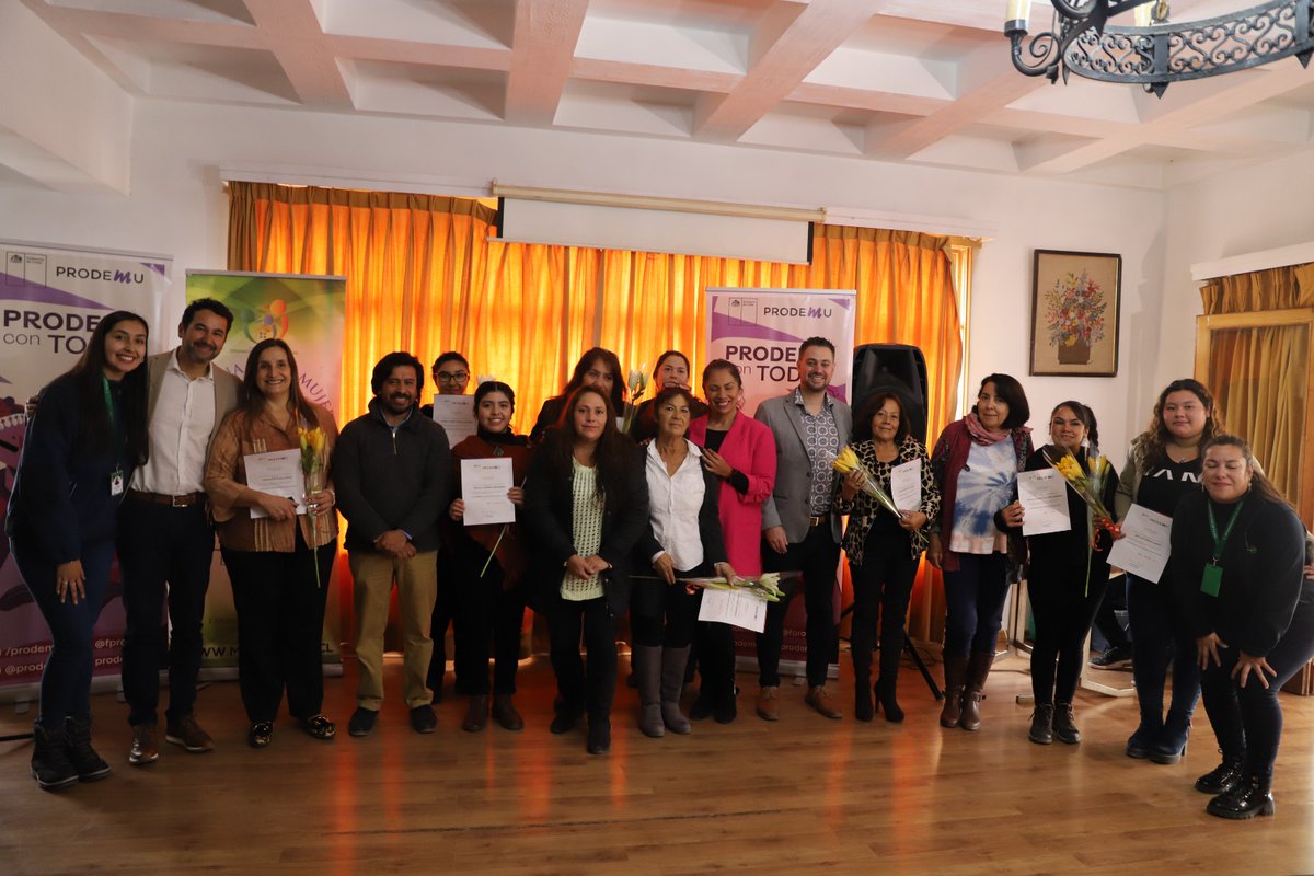 #Elqui #Vicuña Mujeres emprendedoras se certificaron en taller “Juntas crecemos” de PRODEMU
Más detalles en elvicuñense.cl/2023/07/04/muj…