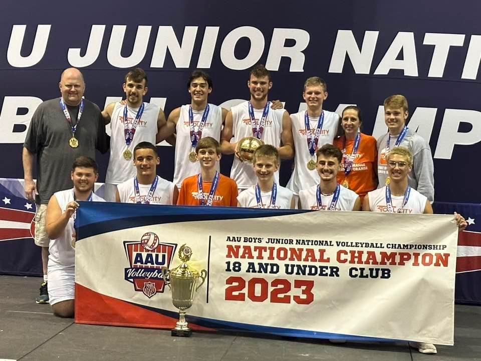 AlexTopor_'s tweet photo. Here is the Tool City Volleyball Club posing with its championship banner after winning the national tournament today in Orlando, Florida.

Jackson Decker, Chase Miller and Octavian Sperry were named all-tournament. Sperry was also MVP https://t.co/eyPfBNghkB