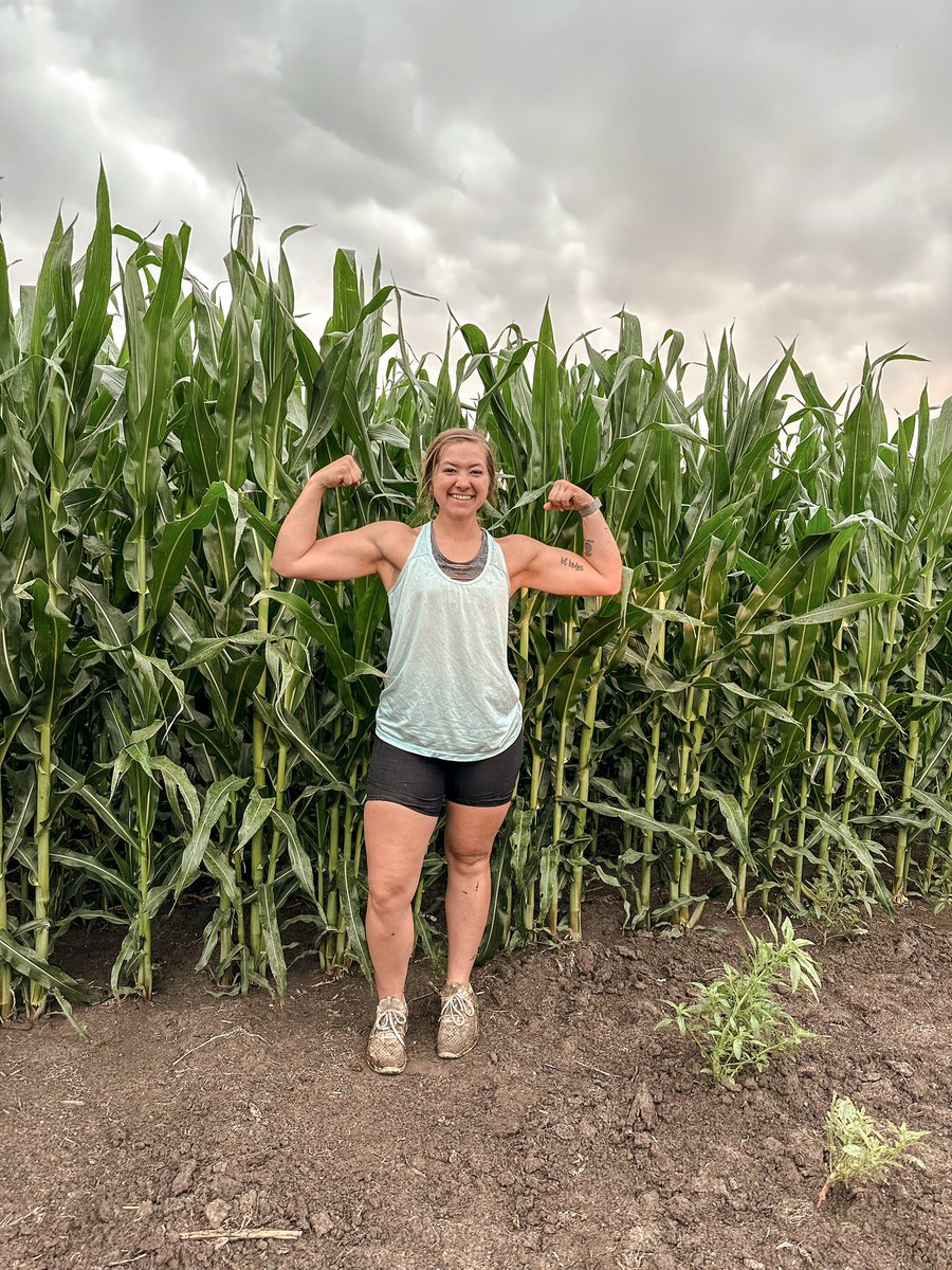 thatfitagvocate's tweet photo. The corn ain’t the only thing growing this summer… 😎💪🏼
NK0748 looking phenomenal in southwest Minnesota. We’ll be seeing tassels real soon. Really excited to see how this variety yields out compared to last year’s dryyyy season that still did really well.
#NKPartner @NKSeeds https://t.co/8KPAgFwhHn