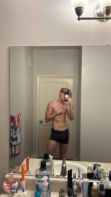 Do you like abs? https://t.co/w9IZGHUQjU