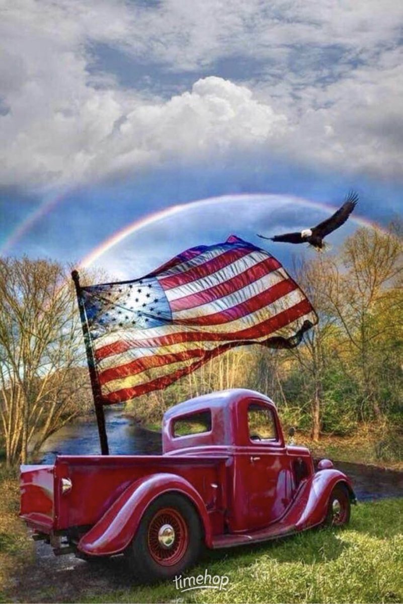 Pinkride2011's tweet photo. Happy Birthday America!!! https://t.co/ZInxFvacwl