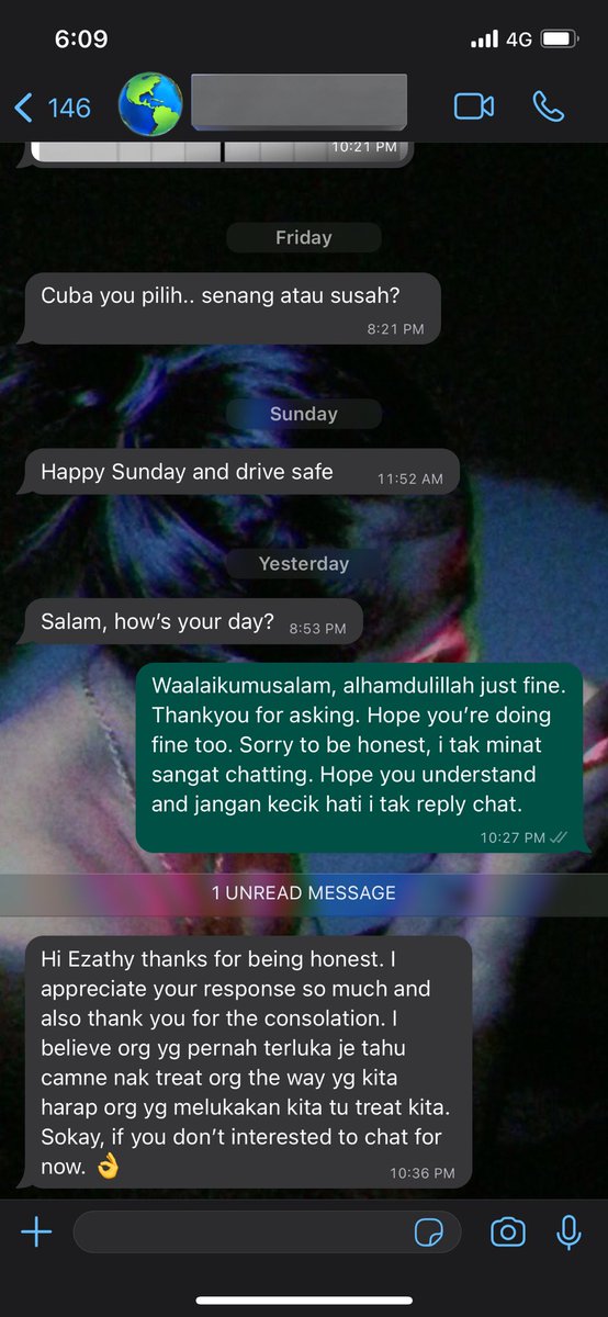 Someone from twitter jumpa number i. Rupanya dia satu platform dengan team i kat offshore.

Even i tak reply, dia still chat and tak marah pun. Selalu i sidai supaya orang stop kacau i, bila dia tak stop i rasa serba salah. Bila i cakap macamni alhamdulillah dia faham.