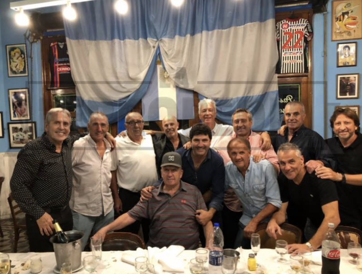 Los próceres de #Ferro 💚 La Cantina de Hugo, abril 2️⃣0️⃣1️⃣8️⃣ 💥 Gloria y honor, honra sin par