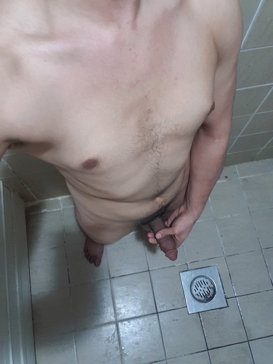 يسعد صباحك الجاد فقط يجي خااص 😉
يكون عنده مكان امان وستر اهم شي 😉