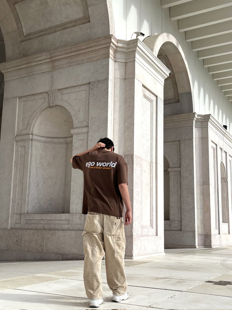 'AFTERHOURS' tee from Drop 01 🌐

A heavy relaxed fit for the average ego chaser.