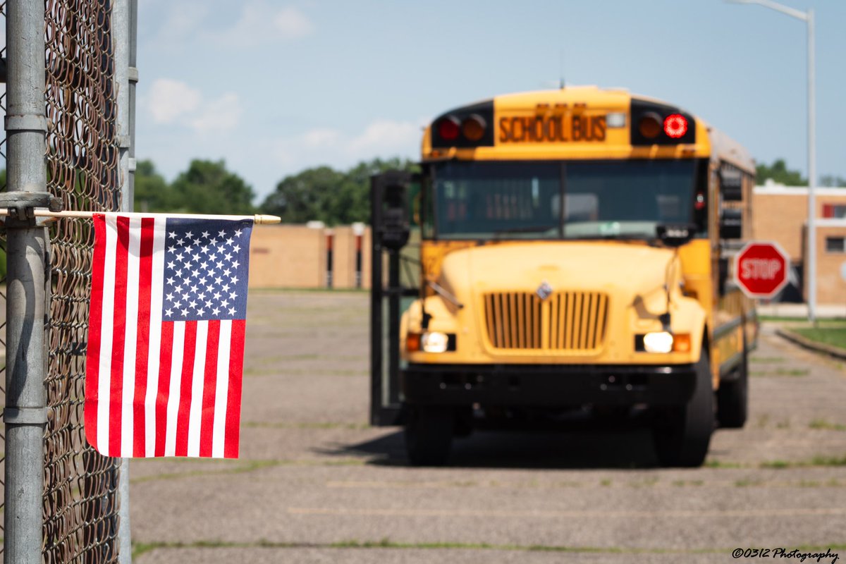 0312Foundation's tweet photo. Happy 4th of July! Two American trademarks: the American flag and the American school bus. 🇺🇸🚍 
@0312Photography #schoolbus #4thofJuly https://t.co/taMjDRi15X