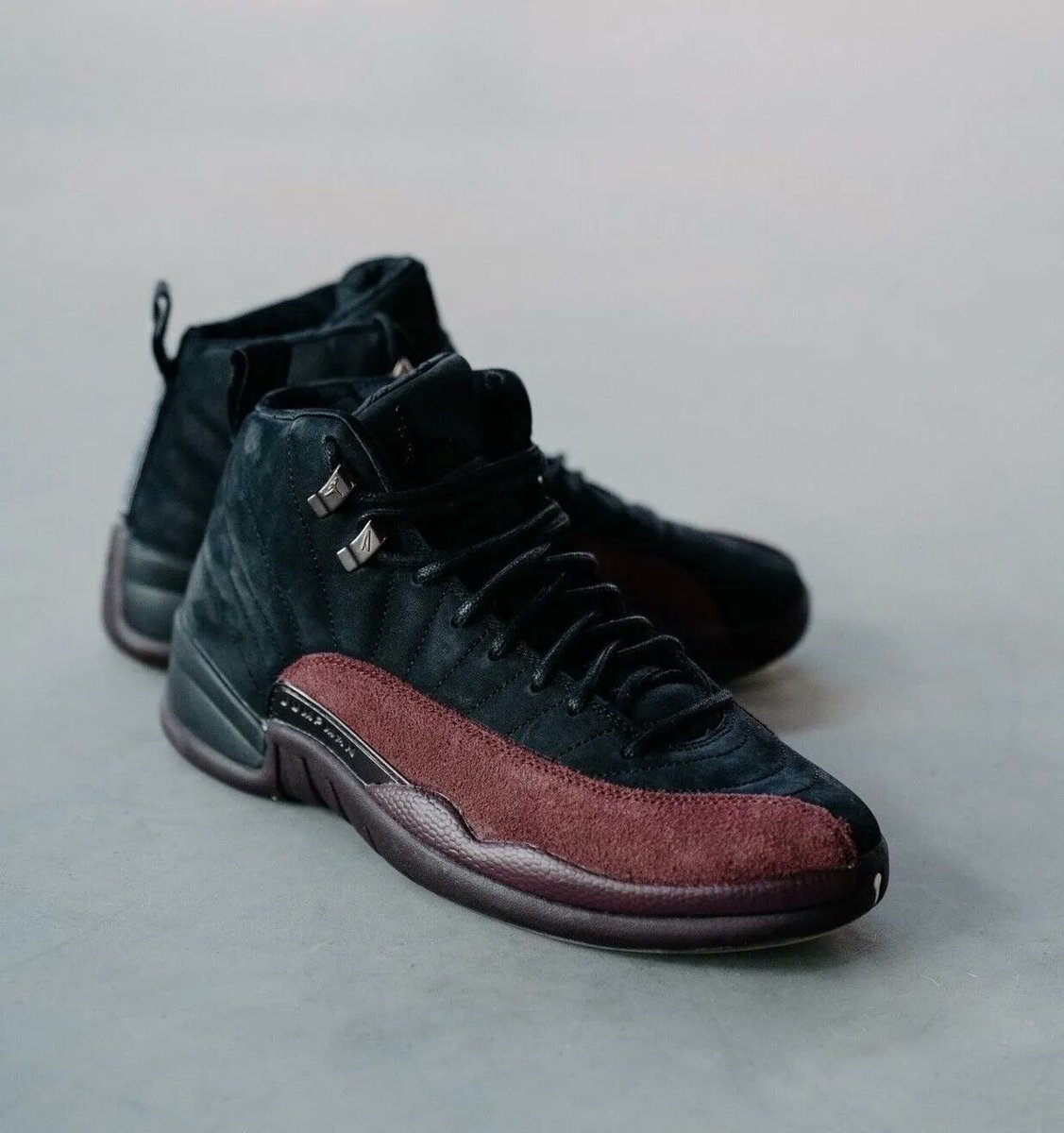 SneakerBlazed's tweet photo. Over 30% OFF the A Ma Maniére x Air Jordan 12 Retro "Burgundy" 

BUY HERE: https://t.co/dVIxRu5Sgz https://t.co/DBXao6Cjjt