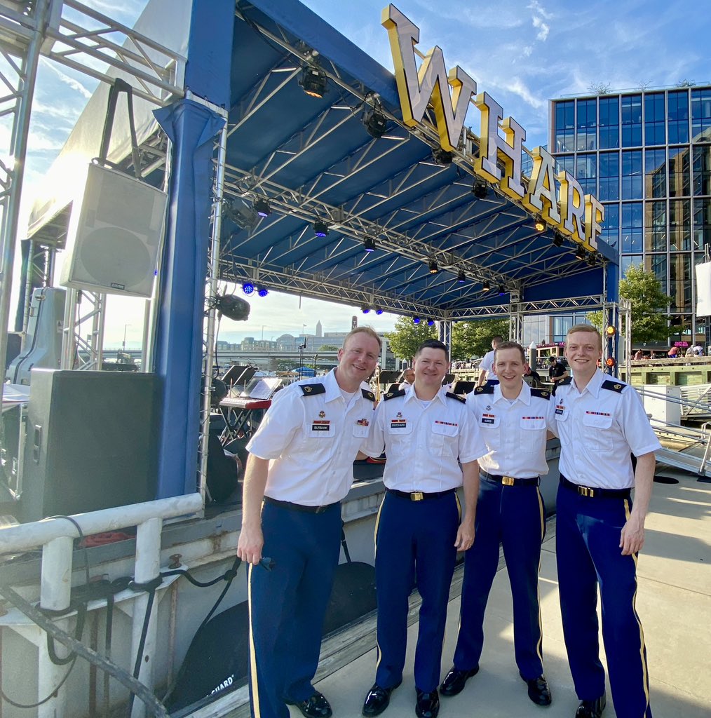 TheWharfDC's tweet photo. The U.S. Army Blues Band is performing on the #TransitPier floating stage at 7pm. Come watch them and enjoy drinks from @cantina_bambina. 🎶 #July4 @theusarmyband https://t.co/YwJYlUiOPW