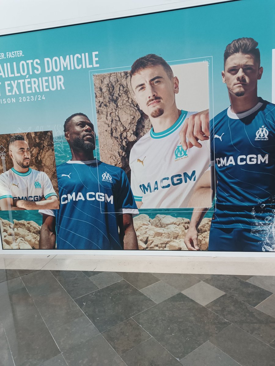 LaDeMars3's tweet photo. Maillot domicile et extérieur 2023/24💙🤍 https://t.co/GSjHuOyQId