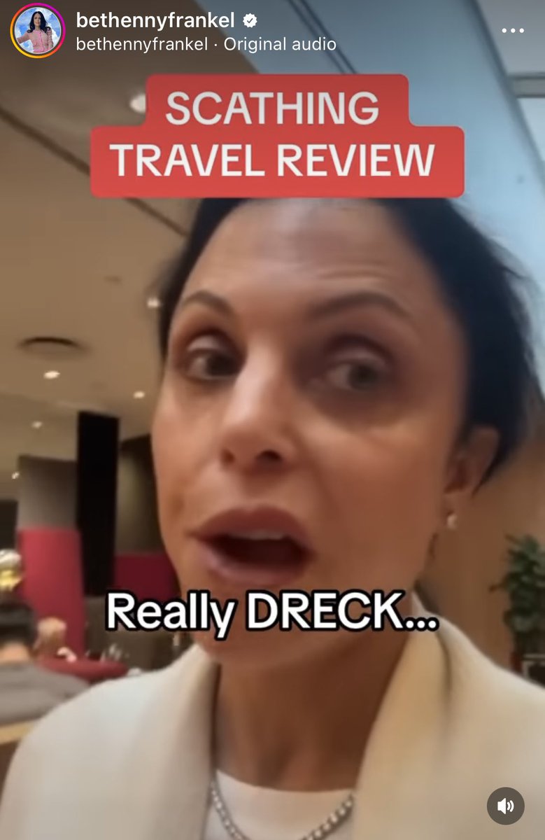 This baffles me beyond words.  “Real Housewife” Bethenny Frankel, only a few weeks ago, was searching for doctors to help with her #LongCOVID #POTS Now she’s walking around in an airport, without a mask, complaining about how bad the facilities, food etc are. My question (cont).. https://t.co/HWHT1GMeQi