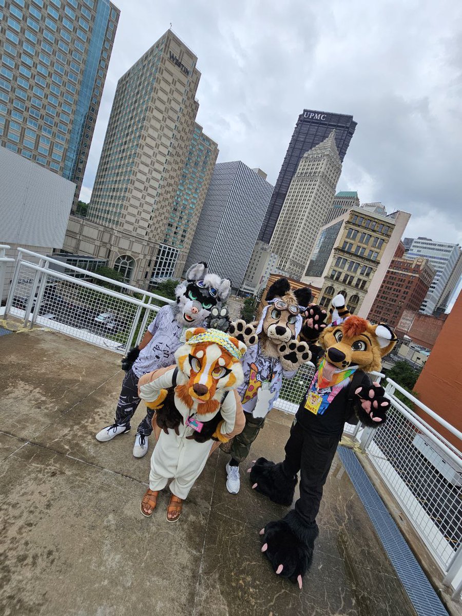 Reunited with my wonderful fur bros <a href="/FawksUwU/">Fawks🔜 AC</a>, and <a href="/TheIcarusVault/">🤘Fluffy Boi on the Block🤘</a> at #anthrocon2023! It was so awesome seeing them again! 
Photo taken by <a href="/XazianaTenebris/">Xaziana Tenebris 🔞⛔18+⛔🔞</a>
