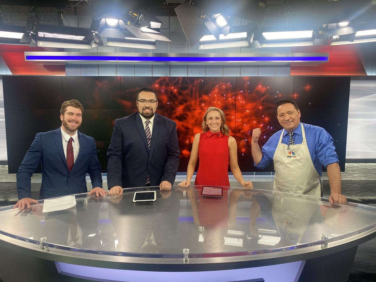 CarynEisert's tweet image. Happy 4th of July 🇺🇸 

@JacobGordonTV @jimkosek @Tyler_Jachnicki @wandtvnews