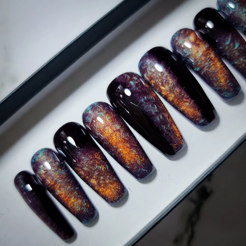 DeadGirlClaws's tweet photo. ♥️Behind the crimson door♥️
The way I love this design 😍.  It's simple but has so much depth! A must have for all my fellow Goth Beauties! https://t.co/hZOx5TAiOW