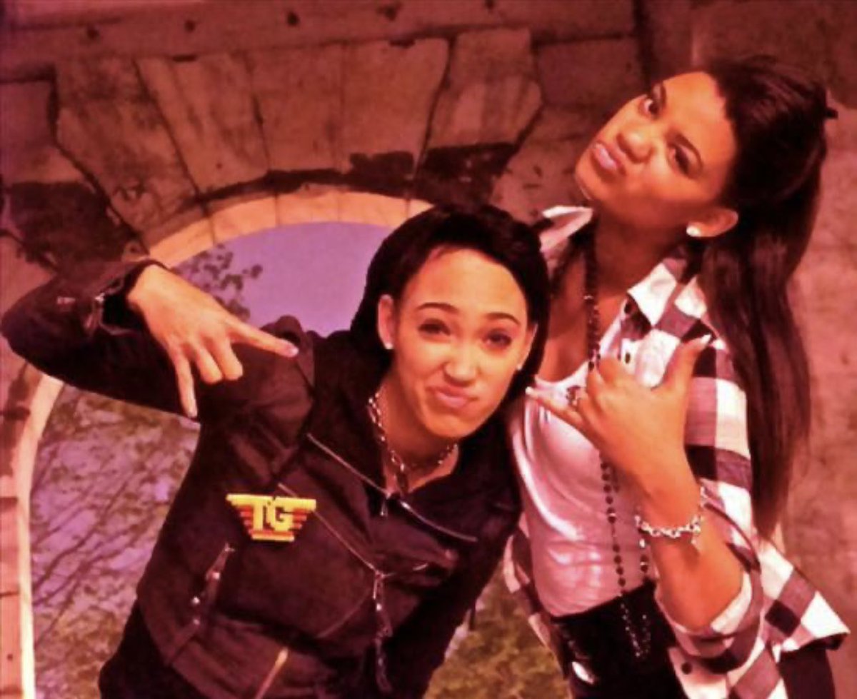 theLINDSbelow's tweet image. :: Rest in Paradise Devan. I’m so heartbroken, I love you so much .. @QUEENLOSA 💔💔💔💔