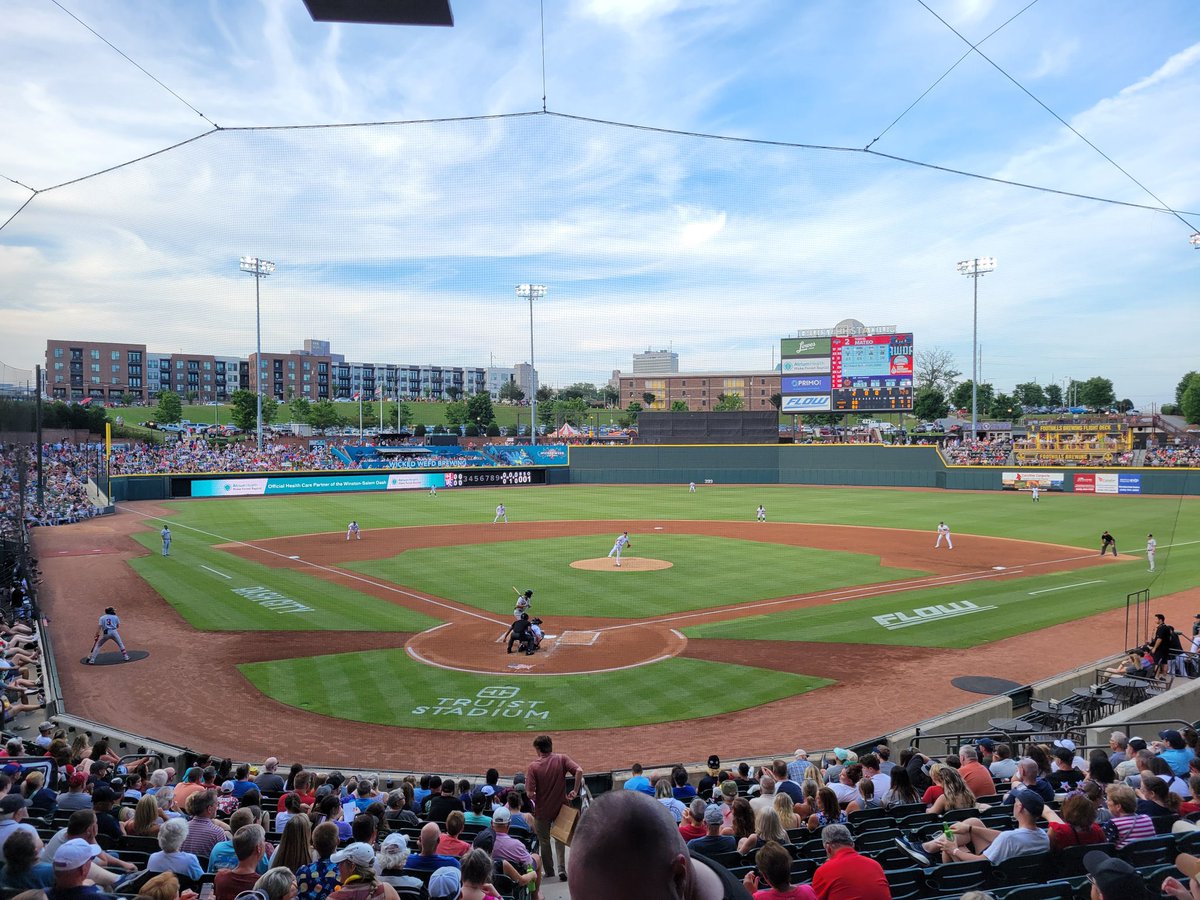 _moose97's tweet photo. No place better to spend the Fourth of July! https://t.co/RTPJt285Pu