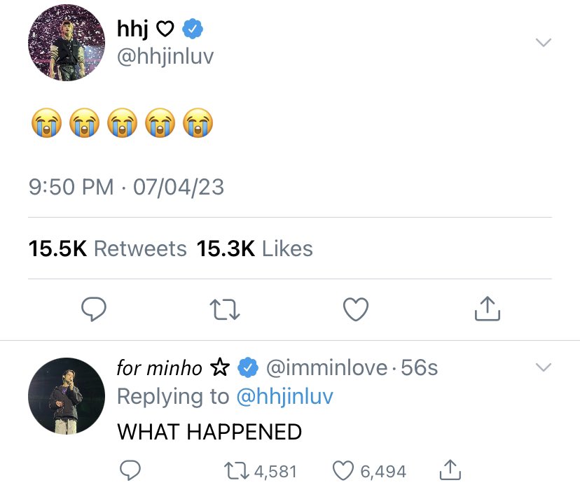 jeongziac's tweet photo. spotted: my type
— a #hyunin mini au

hyunjin (hhj) constantly visits innie’s (yji) fansite account every after schedule to see if he took photos of him. 

apparently, sending the wrong photo would lead to your idol constantly looking for you in the crowd. https://t.co/xzquWupIQK