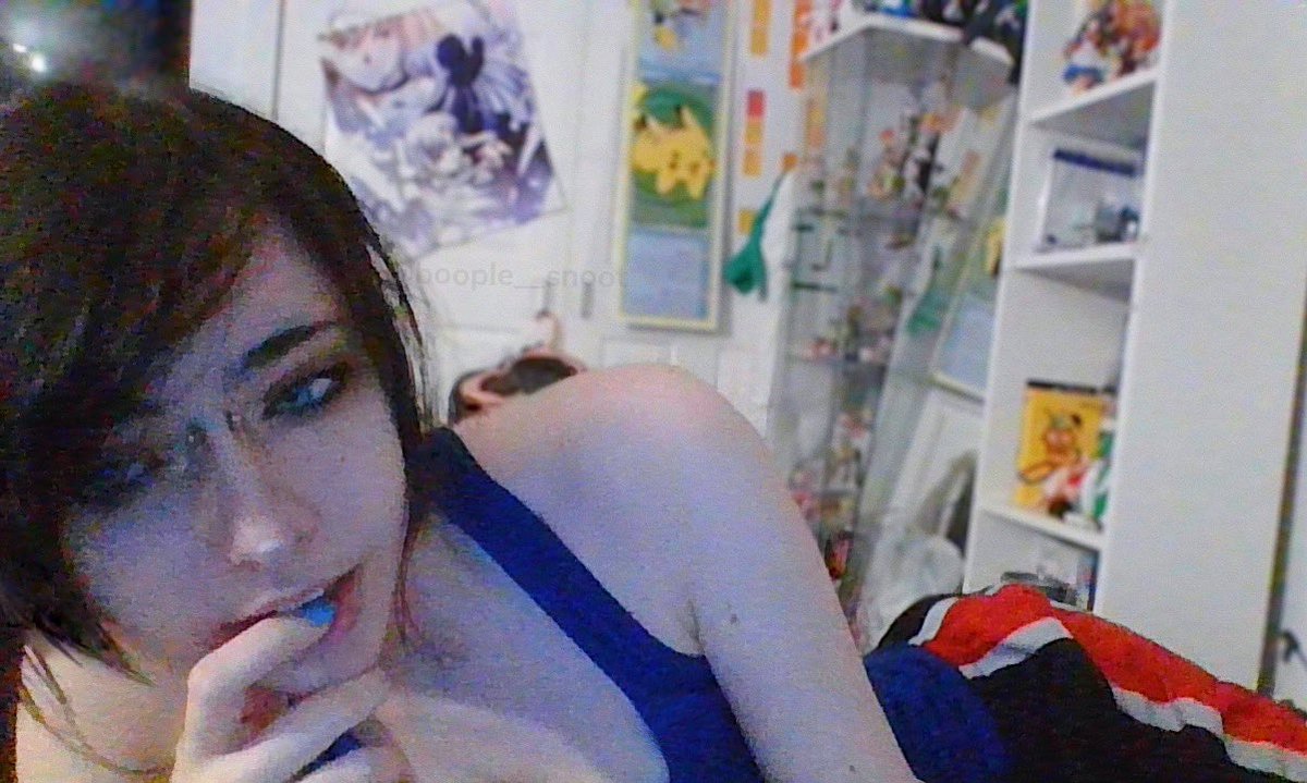 boople__snoot's tweet image. i always get people asking me if i’m a boy or a girl, but my question is.. does it matter? :p