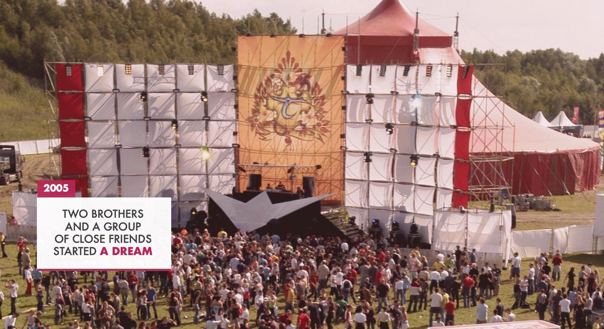 TMLJapan's tweet photo. Tomorrowlandのはじまり

2005年、二人の兄弟と親しい友人たちによって一つの夢が始まりました。 https://t.co/BrhsmuvlQb