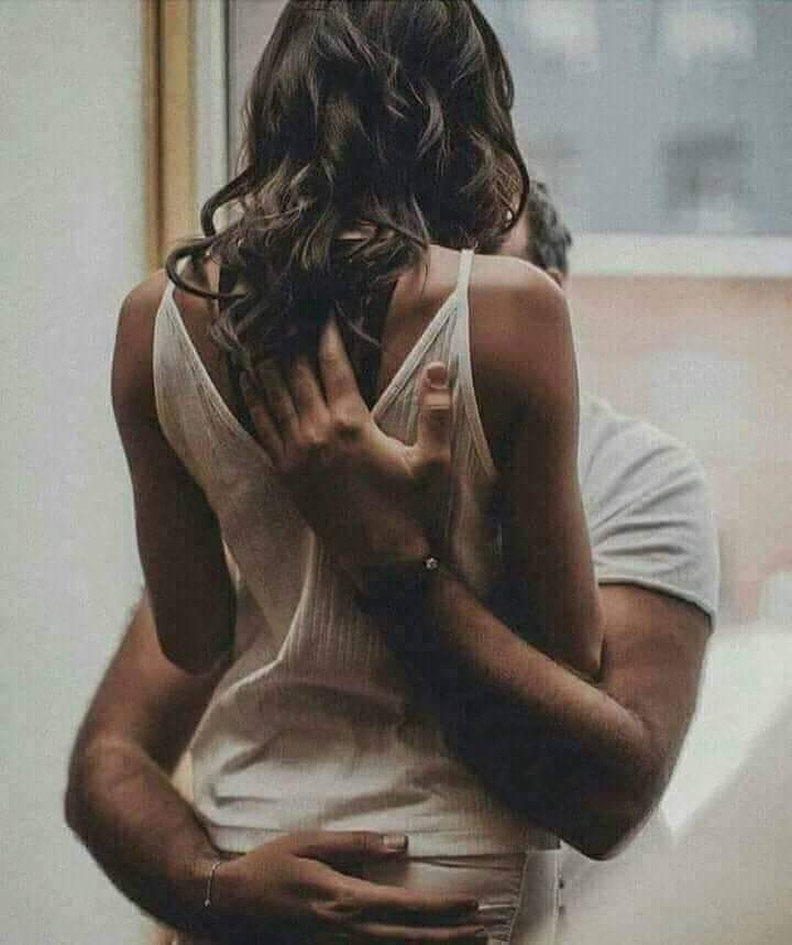 بيني وبينك  حديث بلا صوت
 بيني وبينك  قلب ينبض لك وحدك 
 بيني وبينك  روح تحوم حولك
               فهل تشعر!!!!