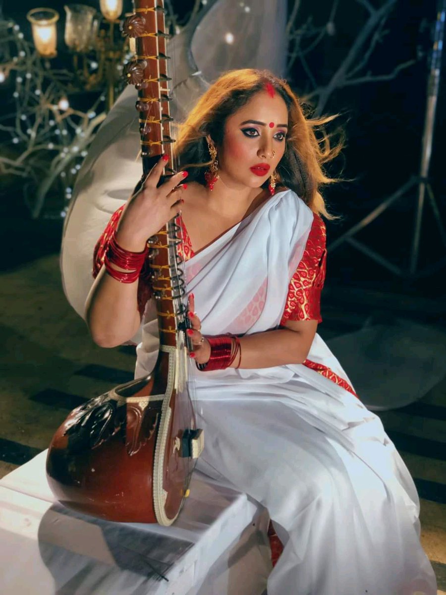 bhojicinema's tweet photo. Queen of Bhojpuri Rani Chatterjee ❤️

#RaniChatterjee #bhojpuriactress #Bhojpuri #Bhojpuriactor https://t.co/atl7Ab2tt0