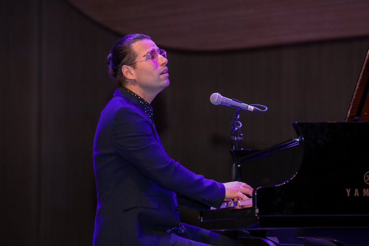 HA_Center's tweet photo. Heydər Əliyev Mərkəzində Beynəlxalq Bakı Yay Caz Günləri çərçivəsində məşhur caz pianoçu Alfredo Rodriges çıxış edib.
#heydaraliyevcenter #heydereliyevmerkezi #jazzdays #concert https://t.co/ziBxv0ALy4