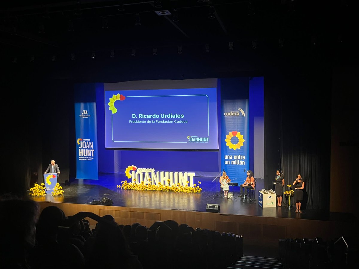 Al_Granado's tweet photo. Segunda edición de los #PremiosJoanHunt para @cudeca y @diputacionMLG 
Enhorabuena a todos por una tarde fantástica #delastillero y @georginamusica 🙌, @belen_martin_ag súper, como siempre.
@LaHuellaCom #CreatividadContagiosa https://t.co/p9dMp8wyFy