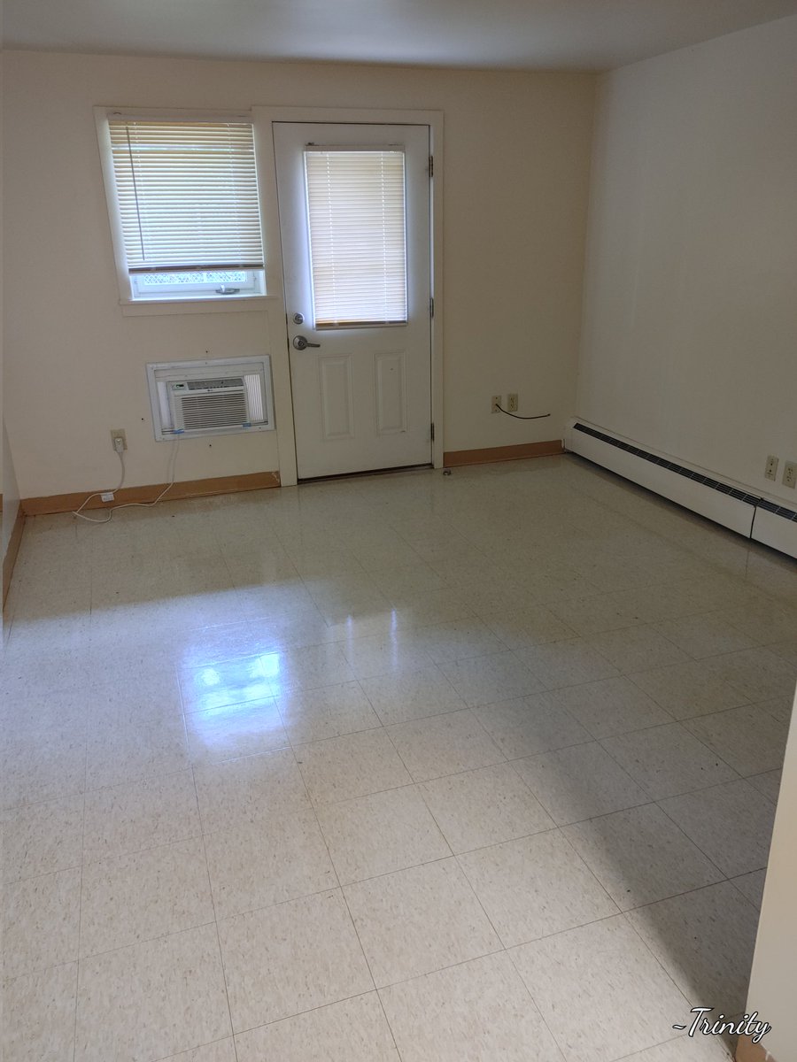 whitewolfangel7's tweet photo. @Heavensfluff777 we have finally moved into our first Apt!!! Were still furnishing things but soon I can get back to fur suit building! So best news so far of the yr for us!! #firstapt https://t.co/zyQygTZnkh