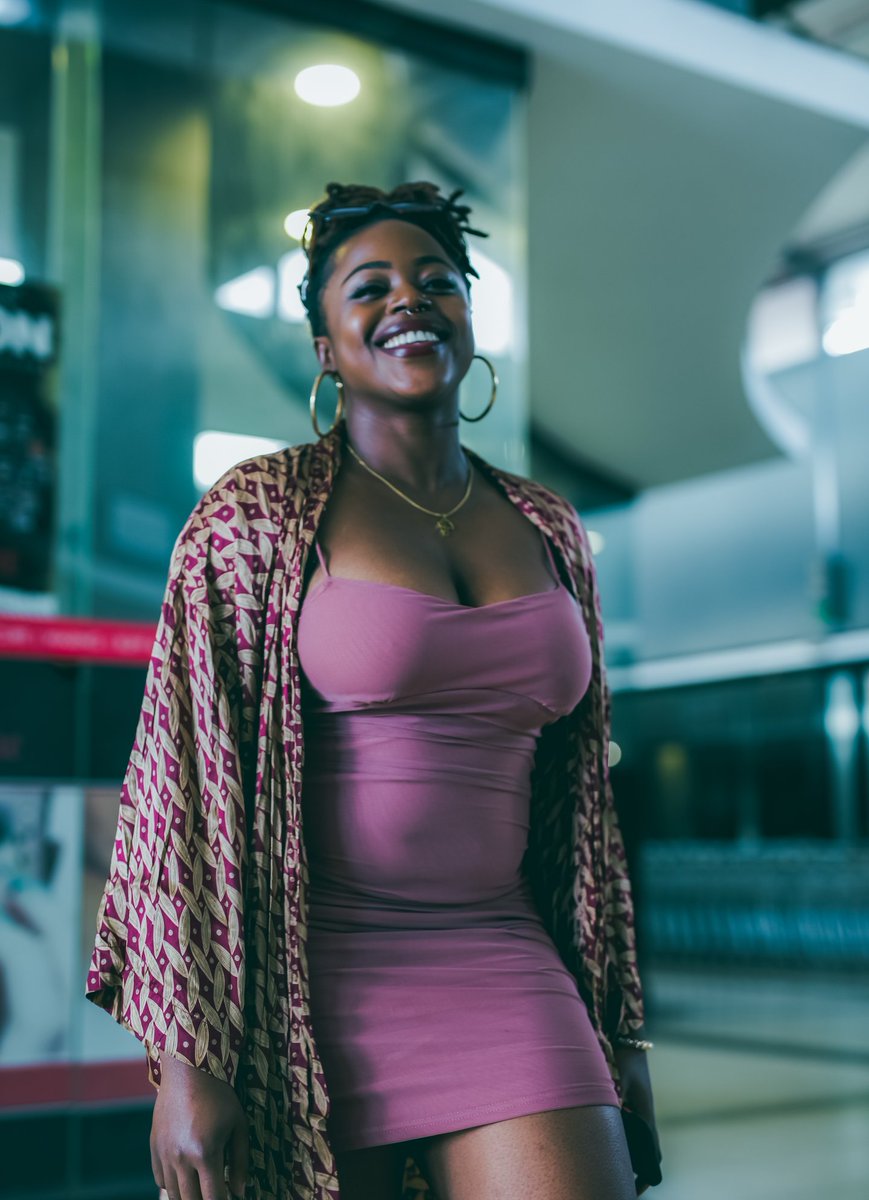 RayMillzAfrican's tweet photo. Took a few shots of @Kimofdiamonds 
#shotbyray #photography #african #malawian https://t.co/rEhU14NpvE