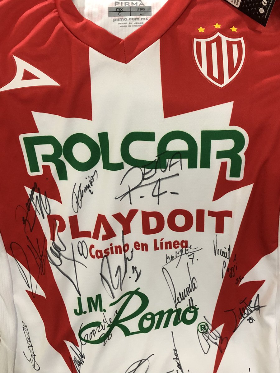 jdiosbm's tweet photo. Muchas gracias a @ADNoticiasMex por el Jersey del @ClubNecaxa un obsequio único en año del centenario. 
@fantasmasuarez @cartagol9 @AlanCdn_ 

Mucho Éxito en el #ConversatorioDiablo https://t.co/bNkSVKdunN