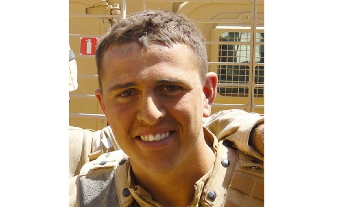 KeyserSosse's tweet photo. 5th July, 2010

Gorleston born Trooper James Leverett, aged 20, lived in Rawmarsh, South Yorkshire, and of The Royal Dragoon Guards, was killed when his vehicle hit an IED whilst on patrol in Nahr-e Saraj, Helmand Province, Afghanistan 

Lest we Forget this brave young man 🏴󠁧󠁢󠁥󠁮󠁧󠁿🇬🇧 https://t.co/mmKHeIT8IG