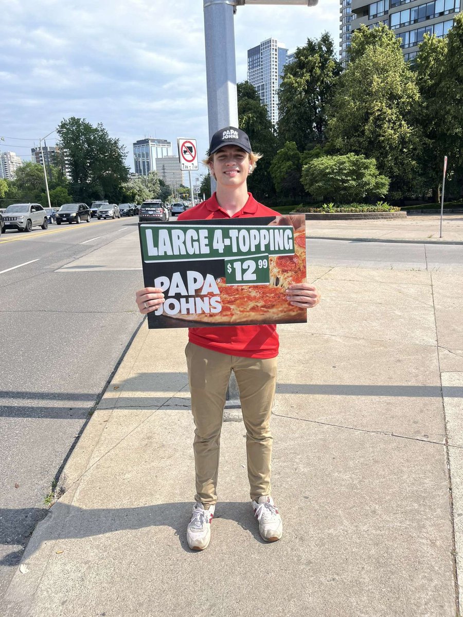 SaunaEnthusiast's tweet photo. Her: Ugh I wish he would just give me some signs

Me asf: https://t.co/KWQdO0pKuZ