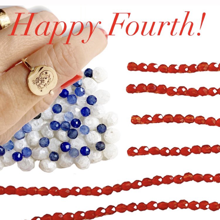 bebeati_'s tweet photo. Happy Fourth of July🇺🇸 💥
Enjoy free shipping on all domestic orders. #catholicjewelry #CatholicChurch #FourthofJuly2023 #IndependenceDay https://t.co/1N00B34J1Q
