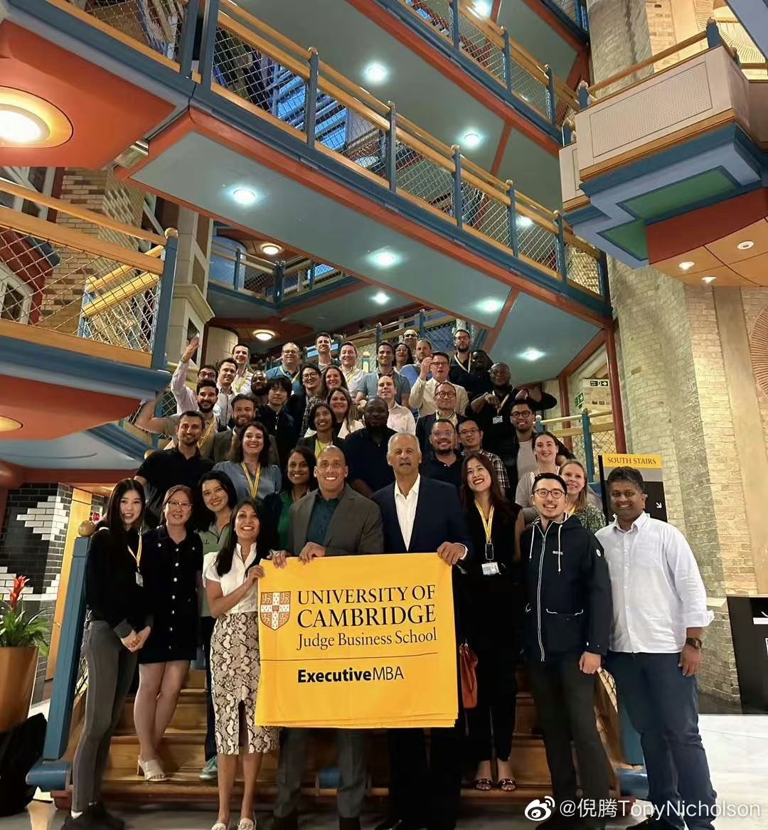 Tony Nicholson 倪腾 tweet media