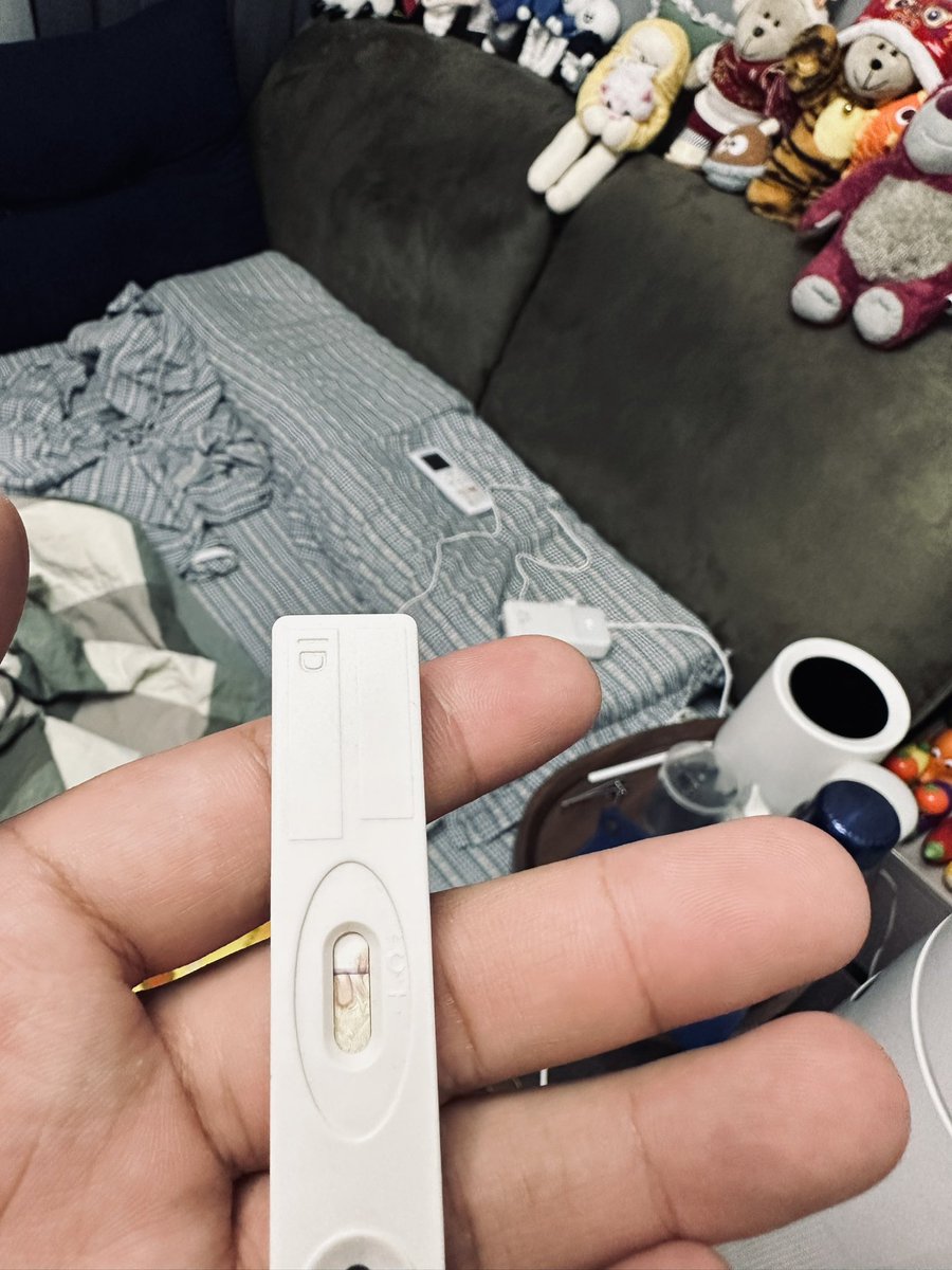 Wuwangwang1106's tweet photo. 突然一瞬间佩服我的体力，昨天下午约了一个男的给我口，扣了快一个小时射了，我出去吃了个饭，回来十一点多，那他又叫过我家来了，我俩做完快三点，八点起来我又想要，结果又来了一次！吓死了🤯 https://t.co/5YRNUJXPSR