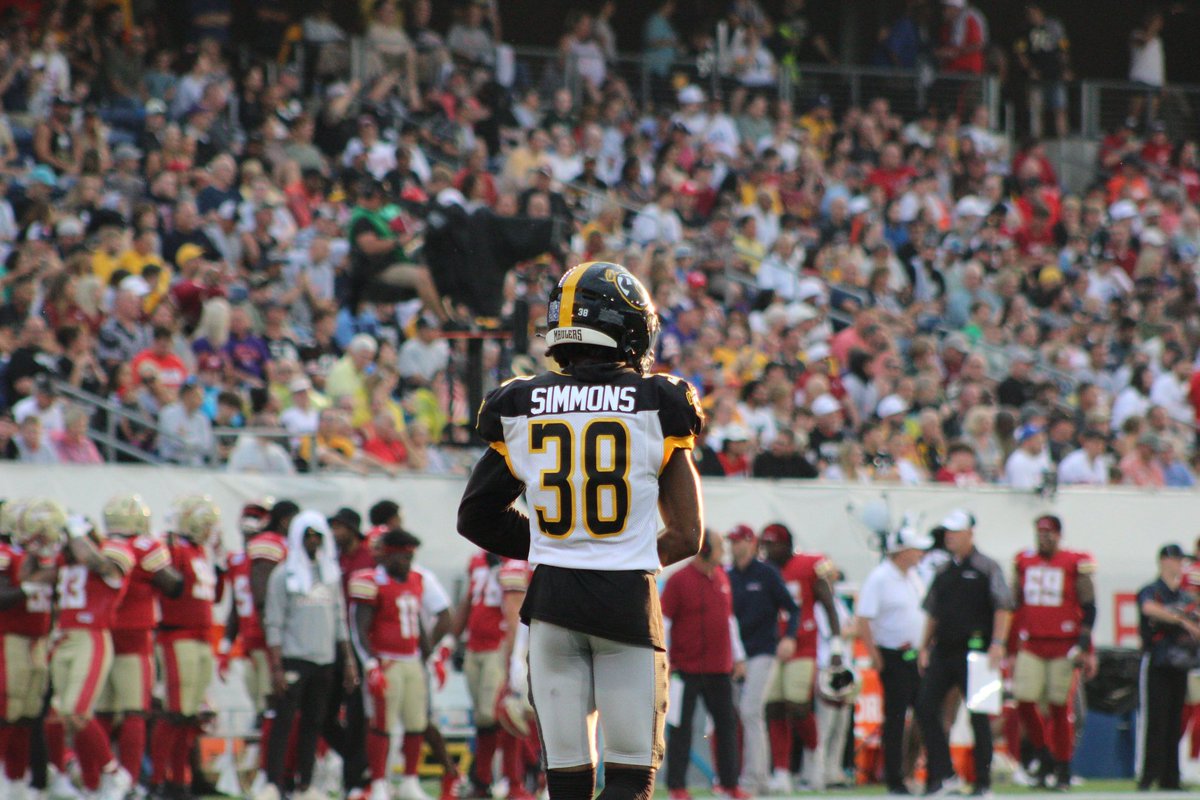 AceUFM's tweet image. For the 4th, here are 4 of my favorite photos I took during the #USFL Championship! Season 3 can't come fast enough! #USFLNetwork @cainera1_ @BambinoTre