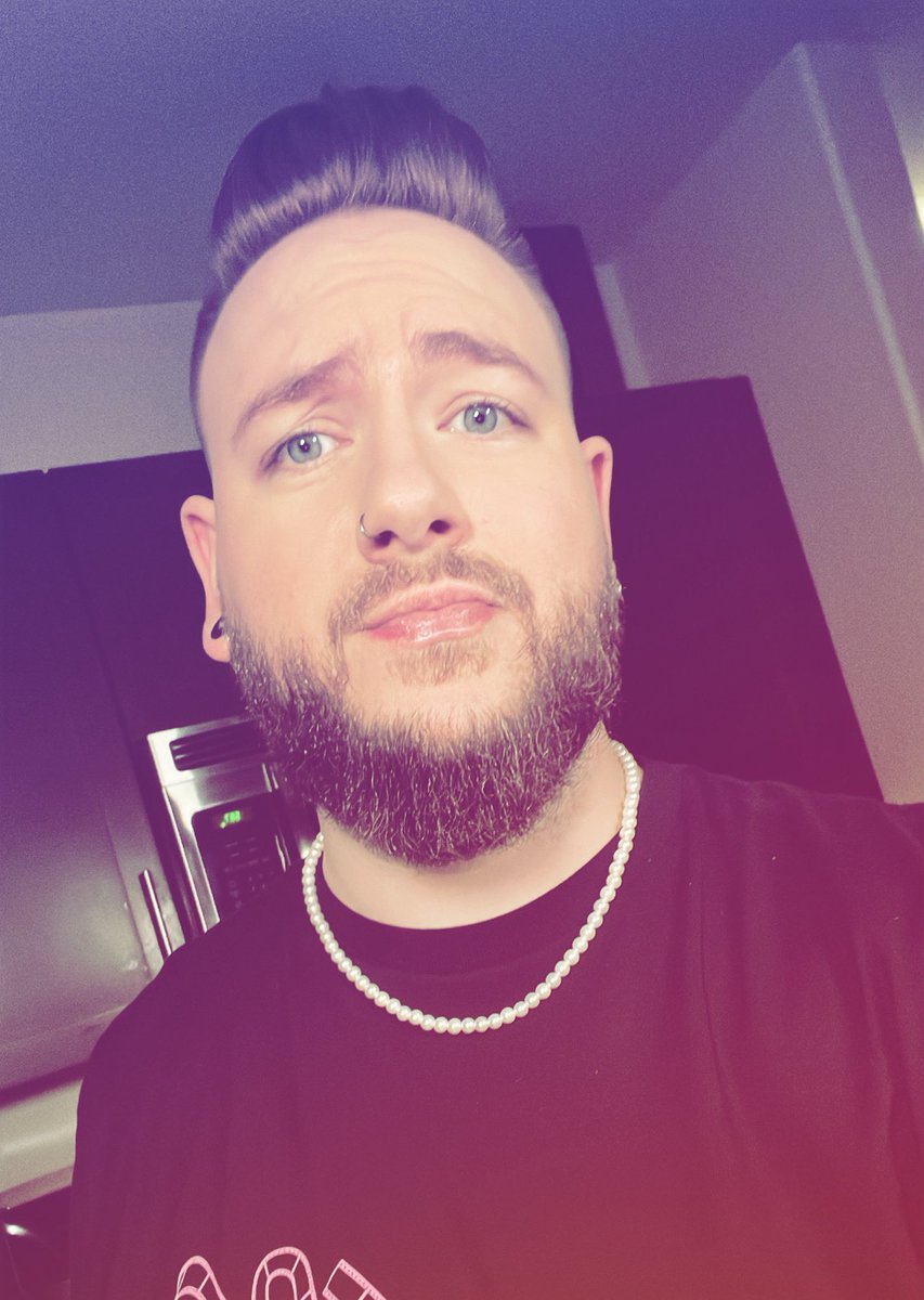 AustinRyderTV's tweet photo. I’m cooking up dinner and dessert tonight. Come get yourself a plate 🖤

TWITCH / AUSTINRYDER https://t.co/D45jsAGpVC