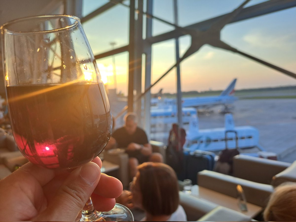 Julie Hébert tweet media