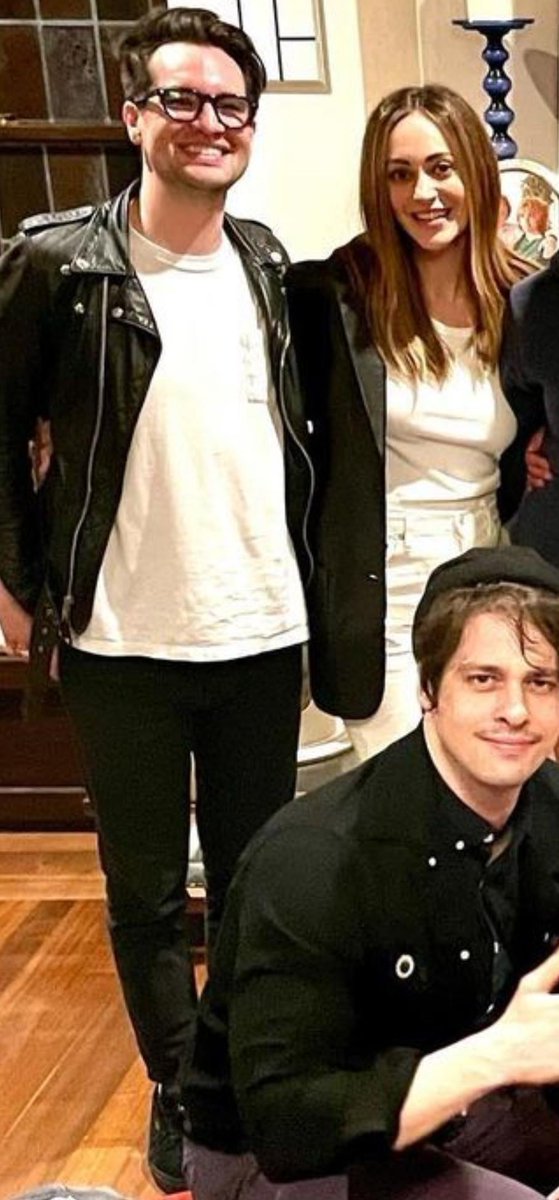 panickedshrimps's tweet photo. Last year we got a video of Brendonand Sarah  playing a game with his friends 
Now we got nothing  ☹ https://t.co/wYhTyI0KLP