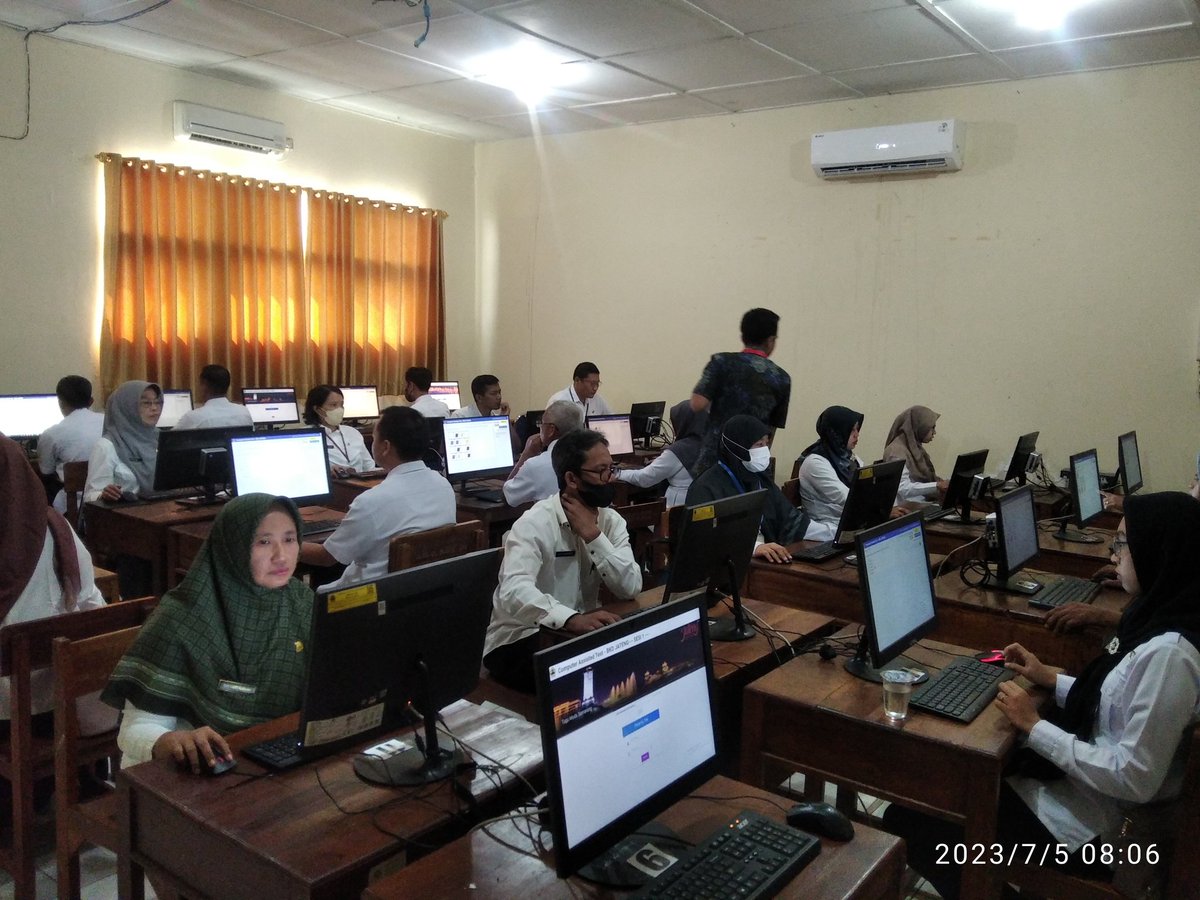 BkdBlora's tweet photo. 220 PNS Kabupaten Blora mengikuti tes potensi dan kompetensi berkerjasama dgn Upenkom Prov. Jateng. Semangat untuk ASN Blora yg lebih profesional https://t.co/ZtcyydGkUk