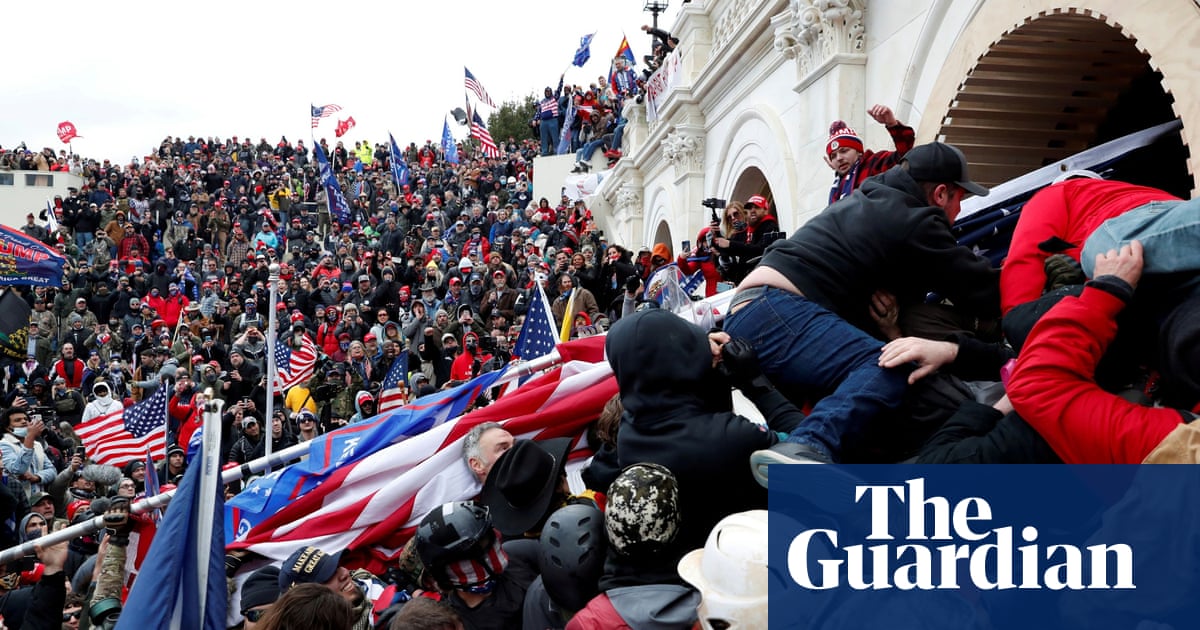 Politics_PR's tweet photo. Man accused of attacking Capitol officer as January 6 arrests pile up #USCapitolattack  https://t.co/rG9AJUhvGJ https://t.co/rx2sizEM3i