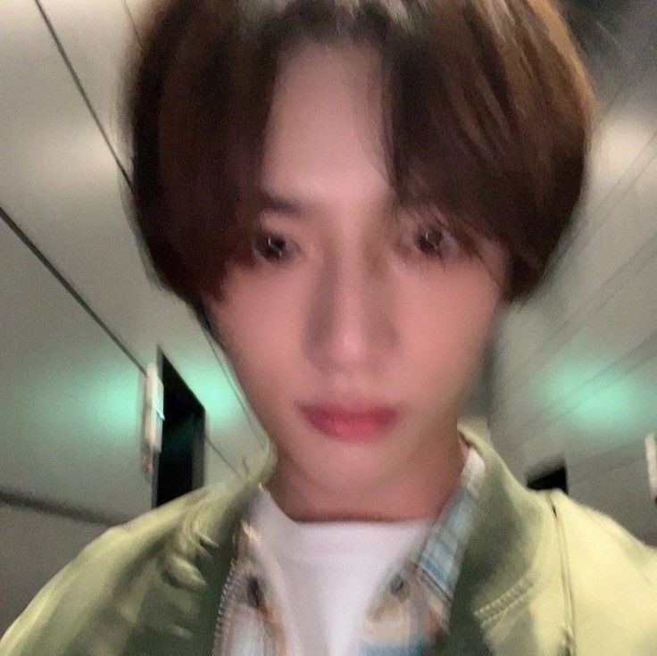 miuseica's tweet photo. drunk, love &amp; nudes  || mini au #yeongyu 
 
donde beomgyu, en medio de una borrachera hace el intento de presumir a su lindo novio yeonjun, pero termina subiendo sus nudes. https://t.co/bmDitpE9hP