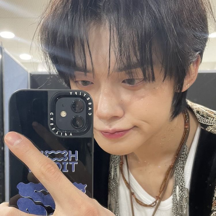 miuseica's tweet photo. drunk, love &amp; nudes  || mini au #yeongyu 
 
donde beomgyu, en medio de una borrachera hace el intento de presumir a su lindo novio yeonjun, pero termina subiendo sus nudes. https://t.co/bmDitpE9hP