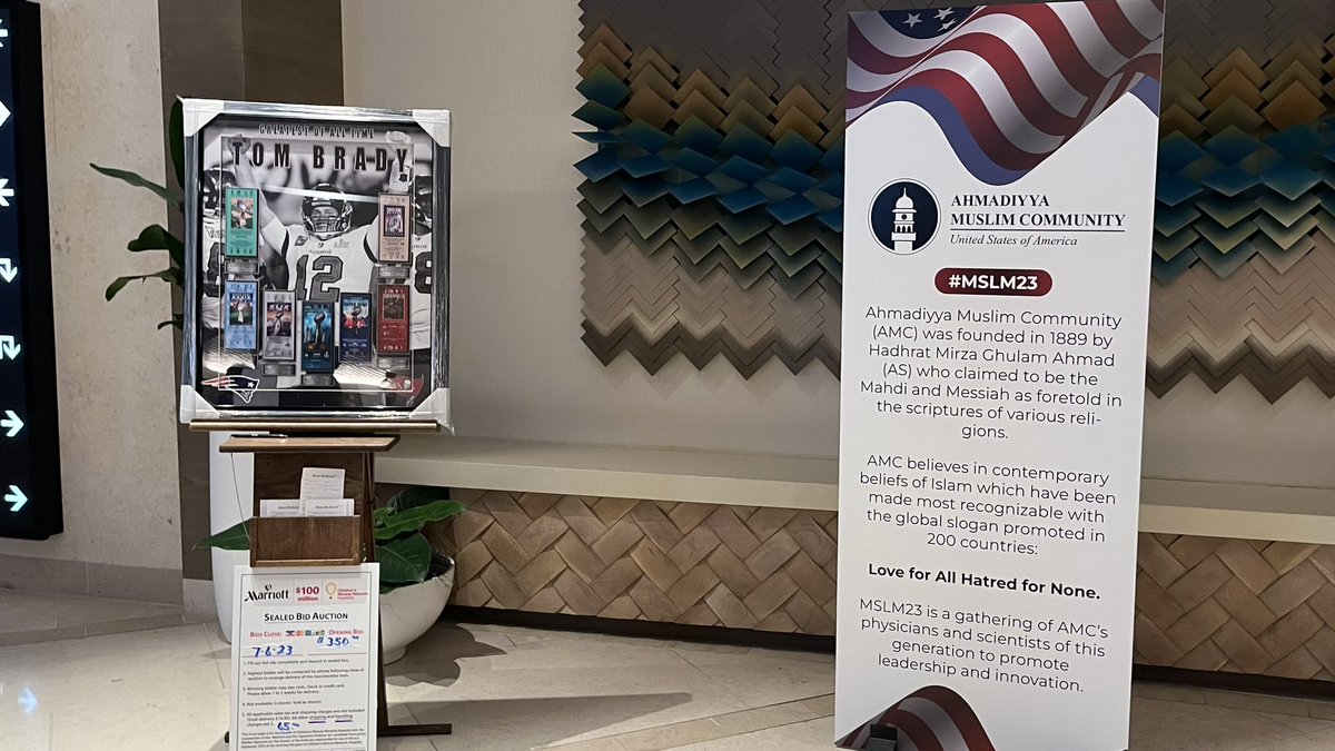 ammausa's tweet photo. What an honor to have #MSLM23 featured in the @JWMarriott Orlando lobby with hundreds of hotel guests reading more about the Ahmadiyya Muslim Community (@TrueIslamUSA ) and our AMMA, AWSA, AAMS @alislam professional organizations
#MSLM23 even had center stage over @TomBrady 😉 https://t.co/dwPsodq9Cr