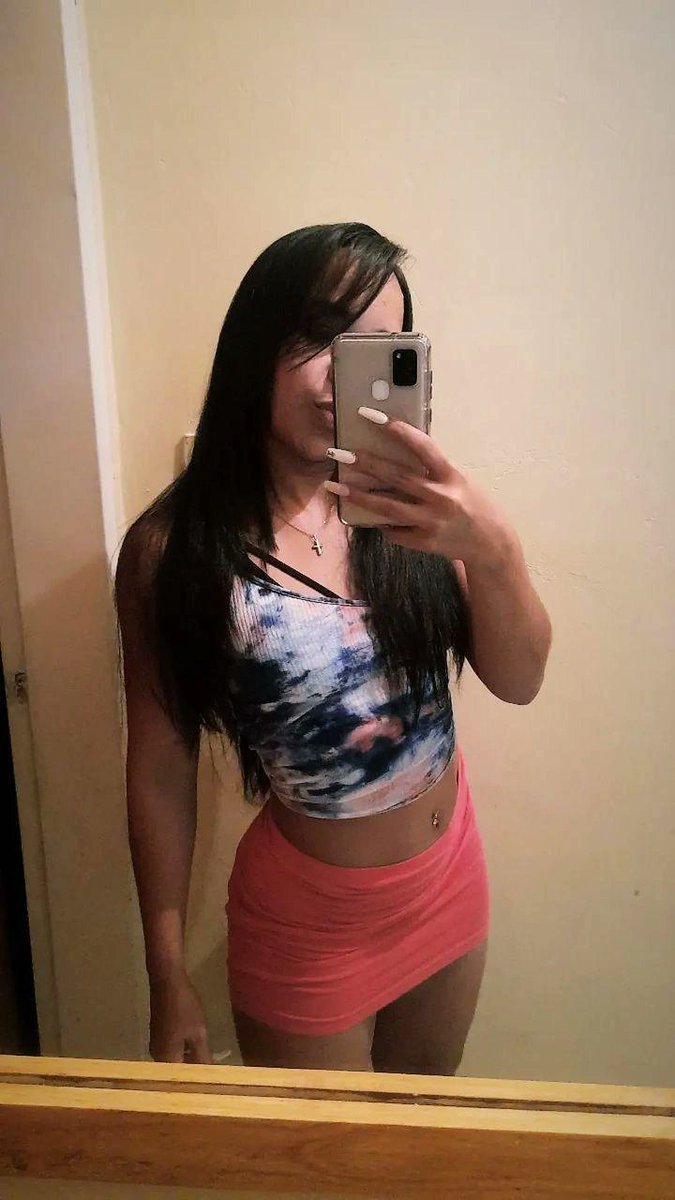 Volví por aquí 💁🏽‍♀️.
Me extrañaron? 🥺