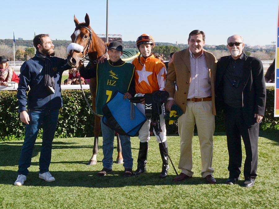 Xabier Martínez reaparece en <a href="/HipodromoMadrid/">Hipódromo de La Zarzuela</a> 29 años después para homenajear el sábado a su padre en el Memorial Javier Martínez Salmeán 
👉🏽Infórmate: noticias.agalopar.com/a-galopar-19-p…