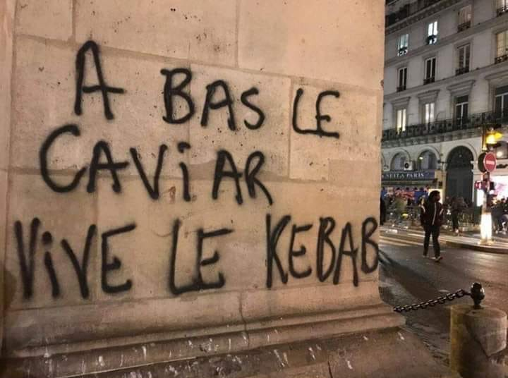 "Abajo el caviar. Viva el kebab".