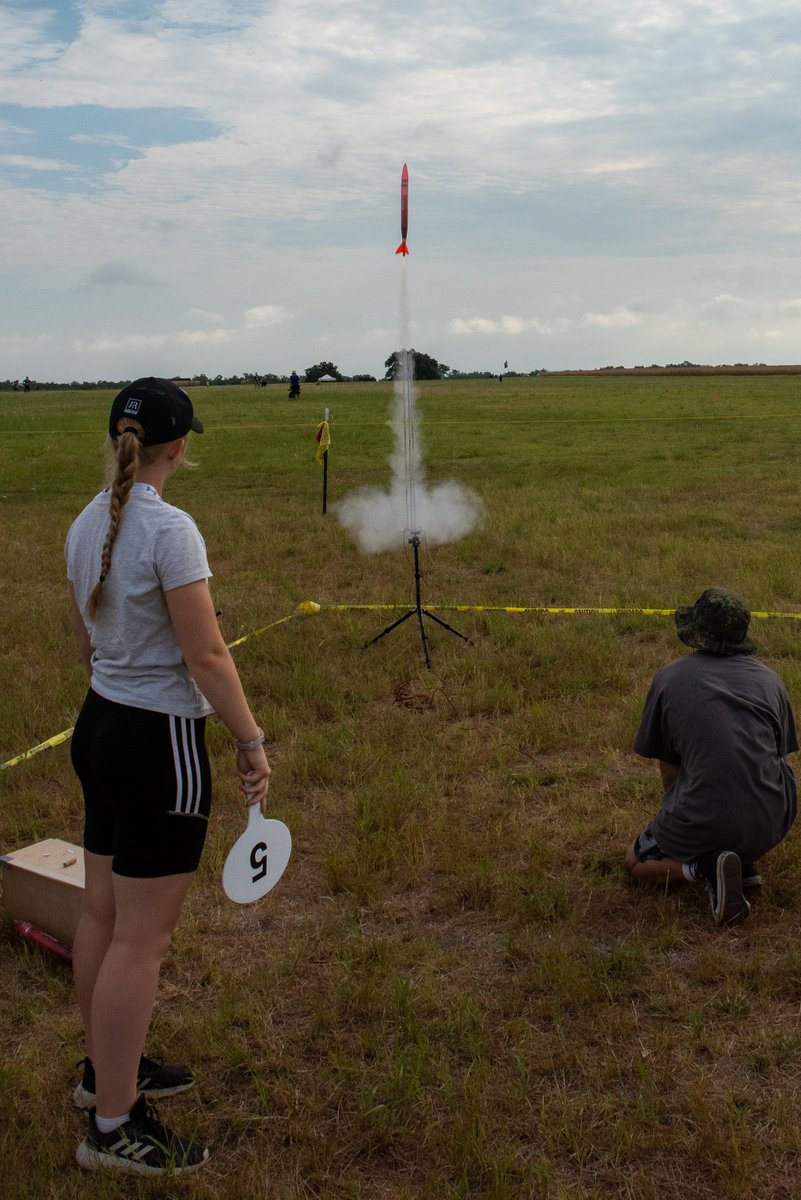 NARRockets's tweet image. 🚀 Today at the World Spacemodeling #Championship (WSMC), the seniors flew S3 #Parachute Division. 🚀 The competitors had to be patient today as the thermals were hard to find &amp;amp; the lift was gentle. Here&apos;s images from the event. Learn more at: nar.org/site/wsmc-2023… #WSMC2023
