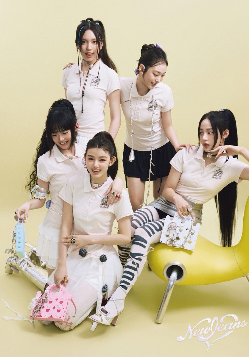 2nd EP 'Get Up'

NewJeans Weverse Shop JAPAN and UNIVERSAL MUSIC STORE Exclusive

#NewJeans #뉴진스